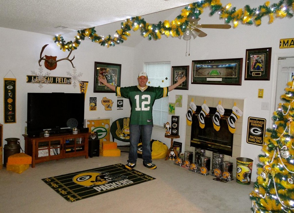 To cast your vote for Lancaster native Eric Breuer as the 15th inductee into the Greenbay Packers Fan Hall of Fame, click the link at the bottom of this article.